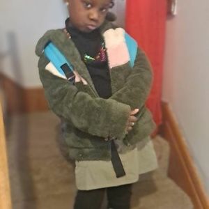 Meet your Posher, Khalid